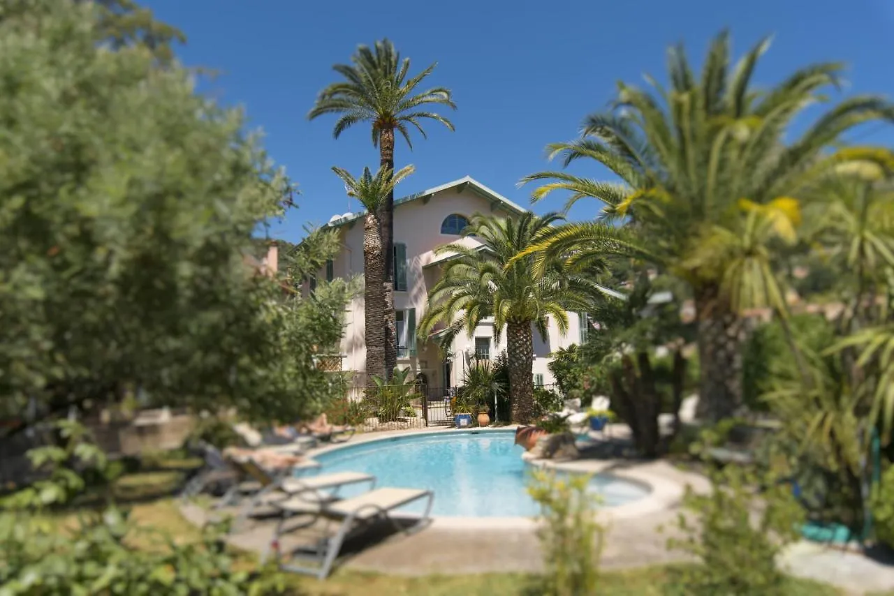 5 Resorts près du Musée Renoir pour Séjourner sur la Côte d'Azur